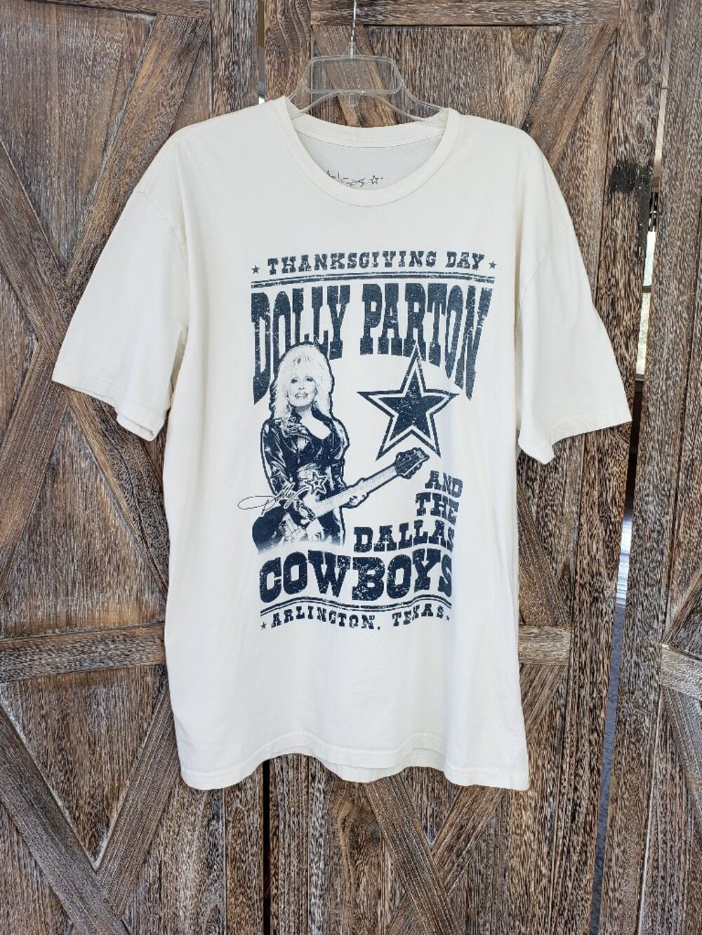 Dolly Parton Dallas Cowboys Graphic T-Shirt Unisex 2XL Ivory Band Tour
